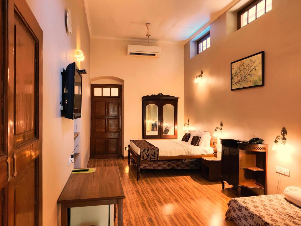 Hotel Mount View Heritage Панчгани Екстериор снимка