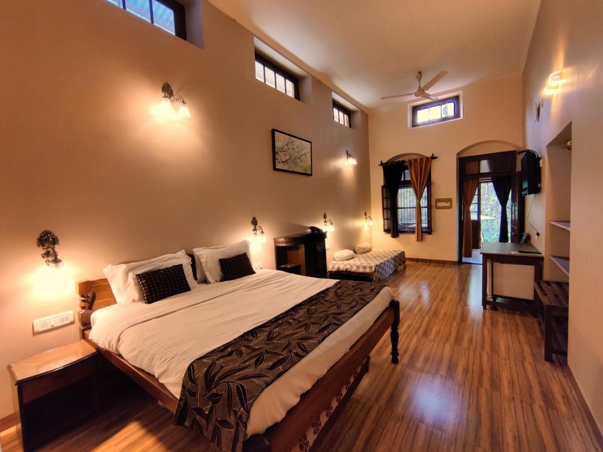 Hotel Mount View Heritage Панчгани Екстериор снимка