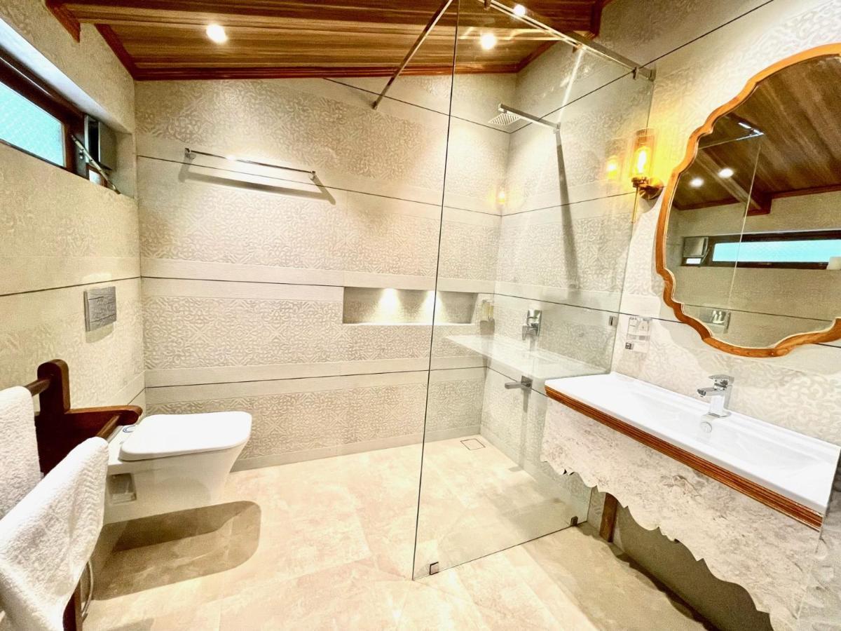 Hotel Mount View Heritage Панчгани Екстериор снимка