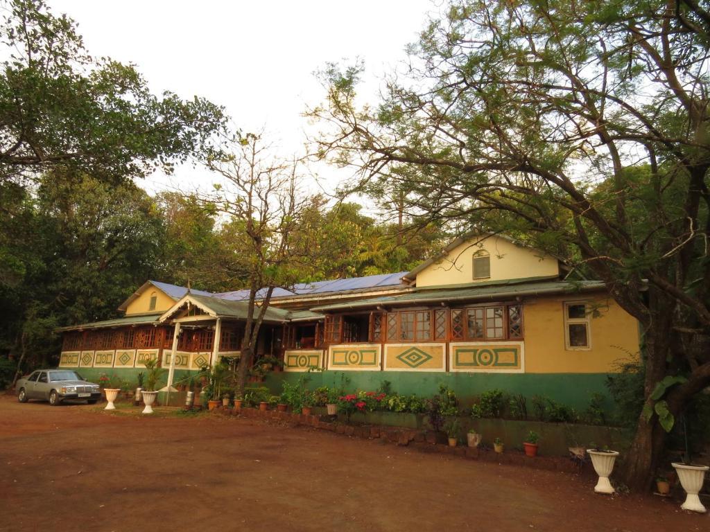 Hotel Mount View Heritage Панчгани Екстериор снимка