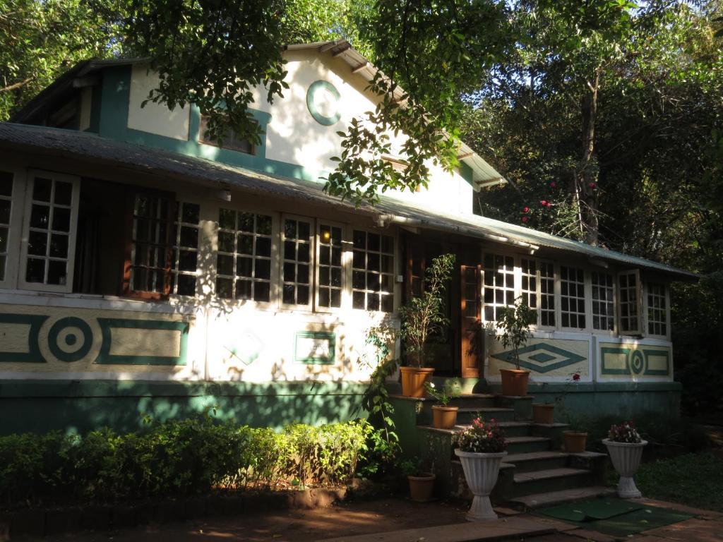 Hotel Mount View Heritage Панчгани Екстериор снимка