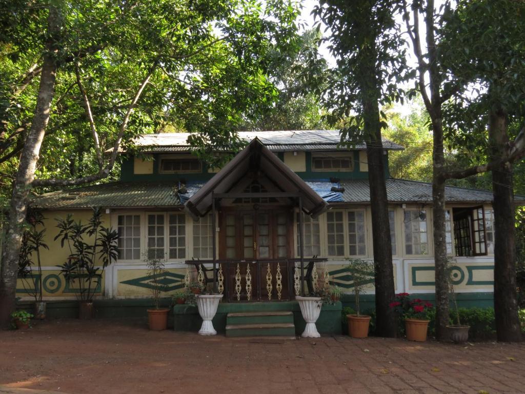 Hotel Mount View Heritage Панчгани Екстериор снимка
